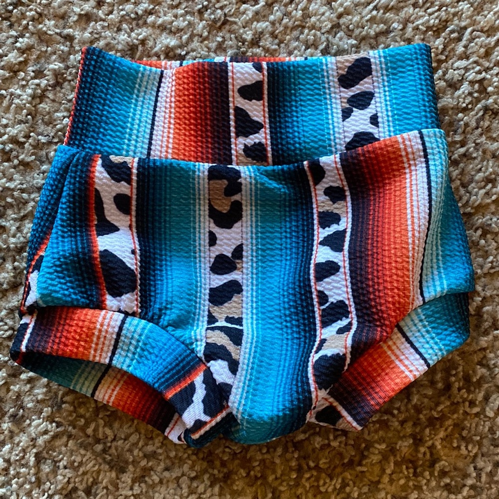 Infant girl serape bottoms